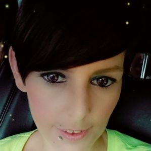 Meet your Posher, Lacey